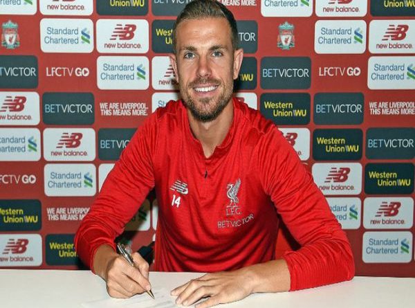 Tin bóng đá tối 31/8: Henderson ký hợp đồng mới với Liverpool