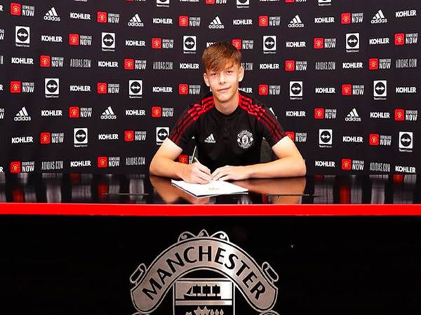 Chuyển nhượng 20/9: Man United ký hợp đồng mới với sao trẻ