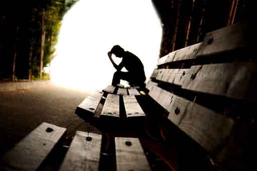 100 % người thua cá độ ít nhiều đều trải qua giai đoạn buồn chán, trầm cảm 
