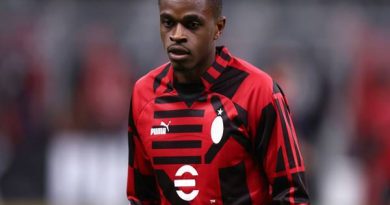 Tin AC Milan 26/9: Kalulu chia sẻ chuyện tương lai với AC Milan