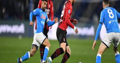 Trận đấu kịch tính giữa Napoli vs AC Milan 