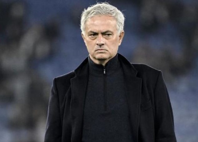'Người đặc biệt' Mourinho kiếm gần 100 triệu euro nhờ bị sa thải