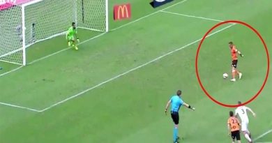 Panenka là gì? Cách thực hiện cú sút Panenka