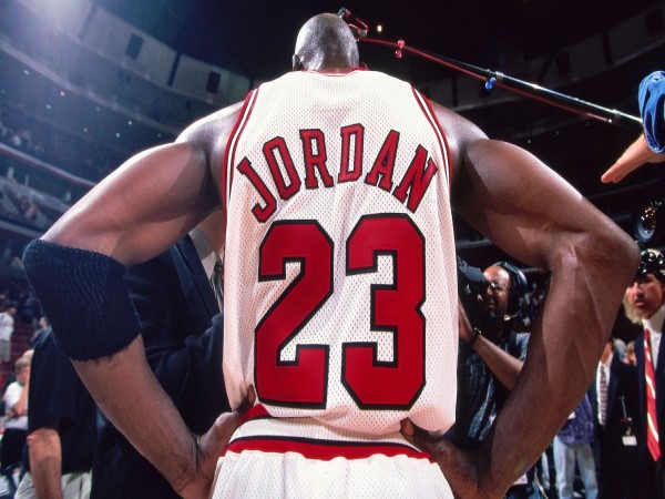 Michael Jordan: Biểu tượng của bóng rổ thế giới