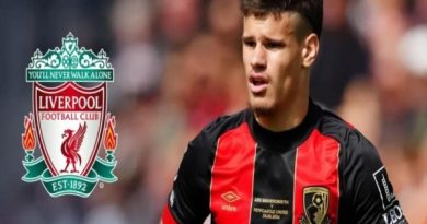 Chuyển nhượng MU: Milos Kerkez tới gần Anfield nhất