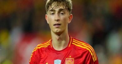 Chuyển nhượng Chelsea: Cuộc đua giành chữ ký của Dean Huijsen