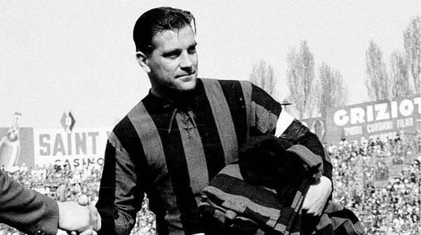 Chân sút AC Milan huyền thoại