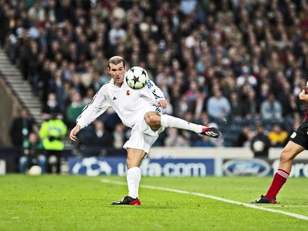 Bàn thắng đẹp nhất mọi thời đại của Zidane