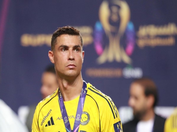 Ronaldo và cơ hội “trên bàn giấy”
