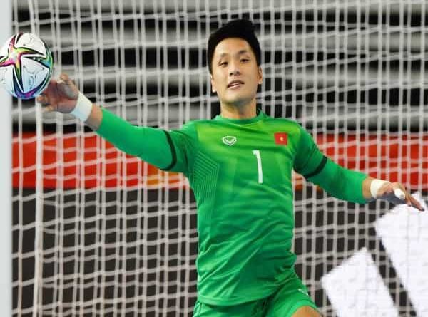 Thủ môn futsal Hồ Văn Ý: 'Người gác đền thép' Việt Nam