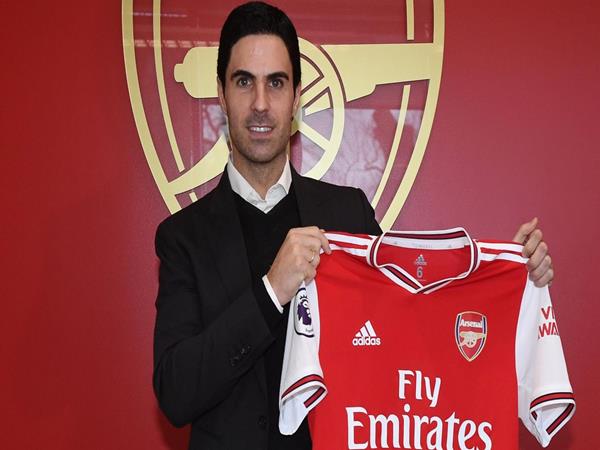 Huấn luyện viên Arsenal hiện tại