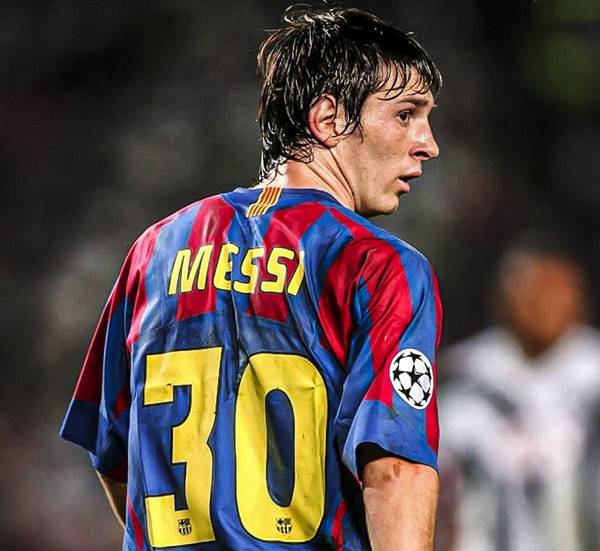 Số áo đầu tiên của Messi Số áo đầu tiên của Messi