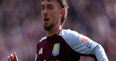 Chuyển nhượng Liverpool: Harvey Elliott rời đi theo dạng cho mượn