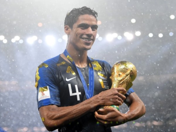 Số áo Varane tuyển Pháp biểu tượng của nhà vô địch thế giới Số áo Varane tuyển Pháp biểu tượng của nhà vô địch thế giới