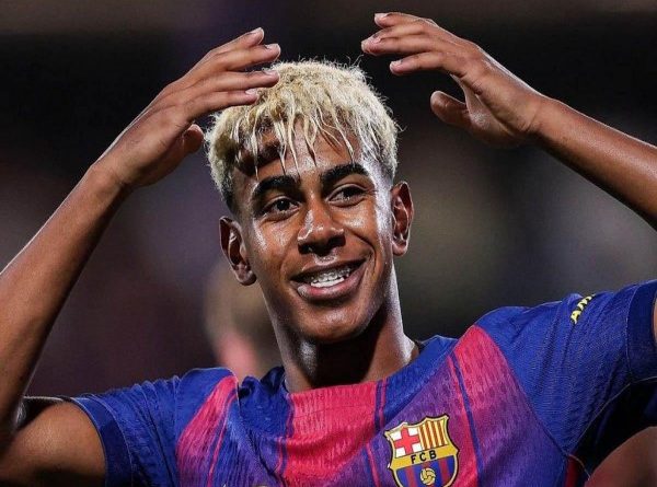 Tin BĐ: Yamal trắng tay 2025 chưa chạm đỉnh vinh quang