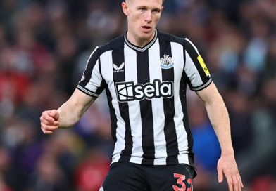 Chuyển nhượng MU: MU tăng tốc chiêu mộ Elliot Anderson